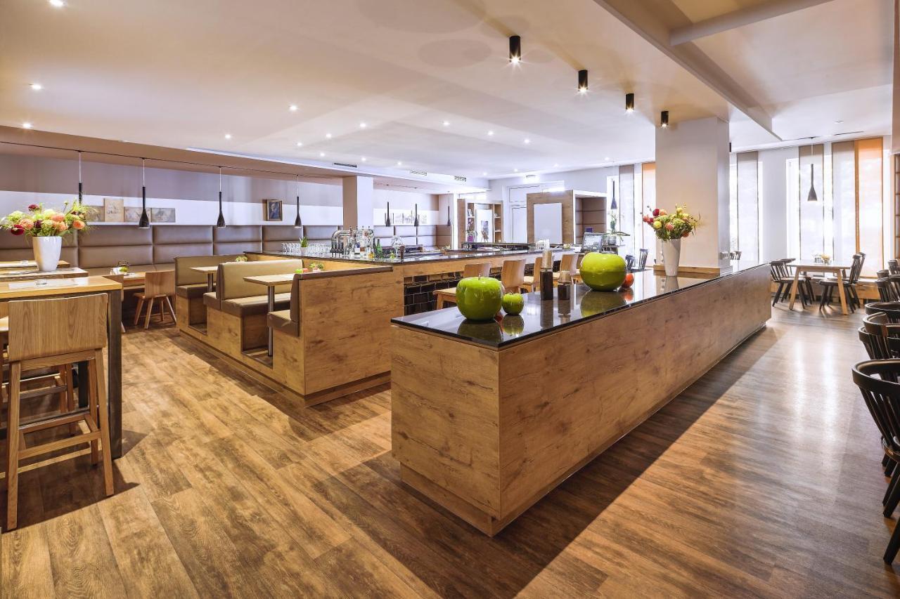 Hotel Goll Pforzheim-Niefern Niefern-Öschelbronn Quarto foto
